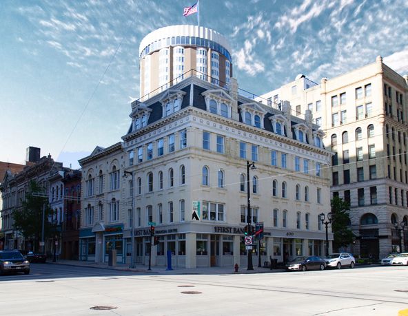 400 E Wisconsin Ave, Milwaukee, WI 53202